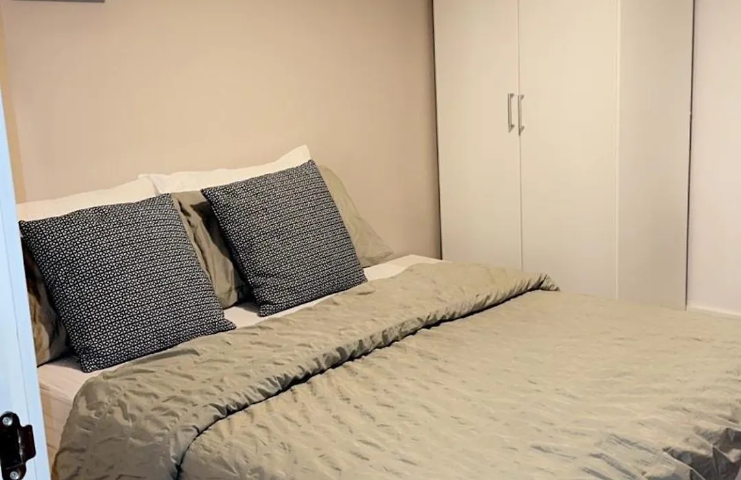 Cozy 2- Bed Apartment In The City Centre-1